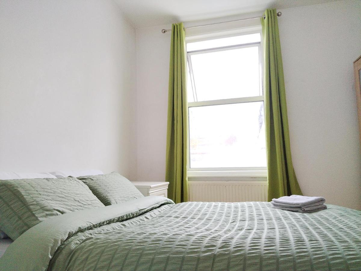 Cosy Rooms Near Canary Wharf & The O2 ロンドン エクステリア 写真